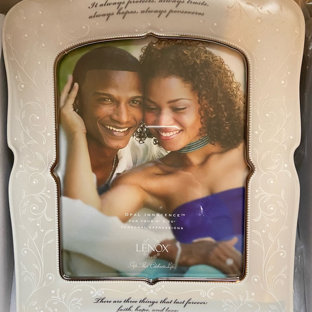 NEW Lenox “Love is Patient” Picture Frame 8x10